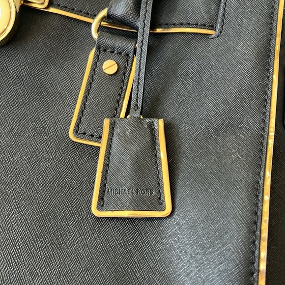 Michael Kors Black Leather Hamilton satchel Handbag with chain strap - Picture 4 of 12